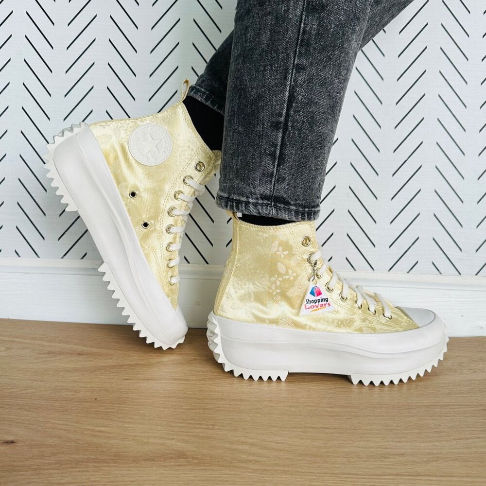 ⭐Rare Converse Run Star Hike Hi Platform Sz 8 Womens Shoes Satin Sneaker A06828C